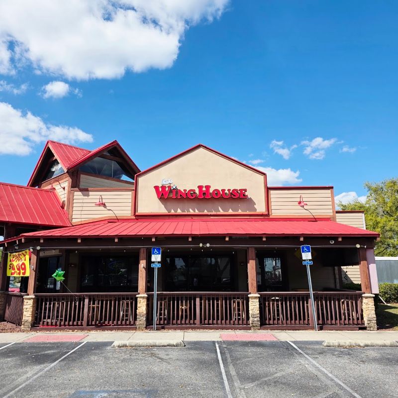 The WingHouse Bar & Grill, Kissimmee