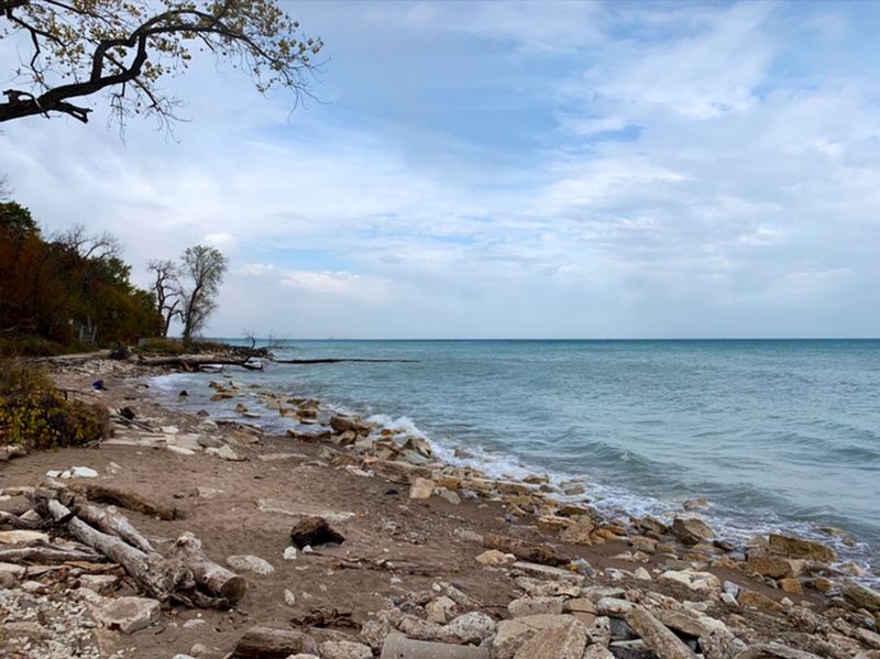 The description points to Lake Michigan, not the Mississippi River