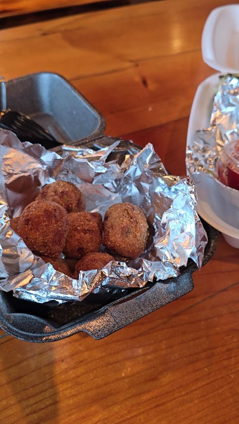 The extras that turn a stop into a feast