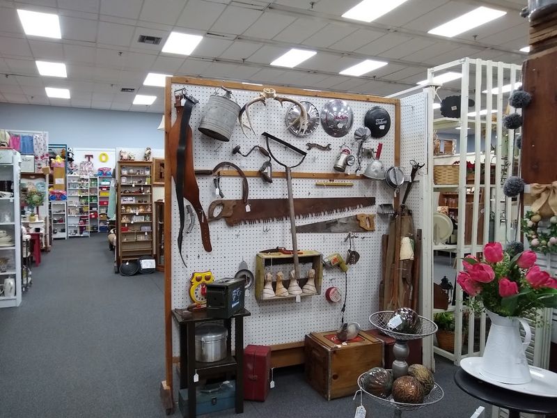 The mix of antiques and crafts
