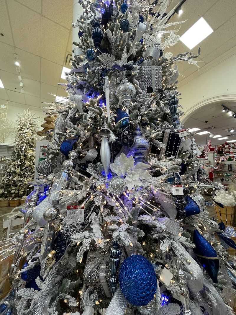 Themed Christmas Trees That Look Like Living Art