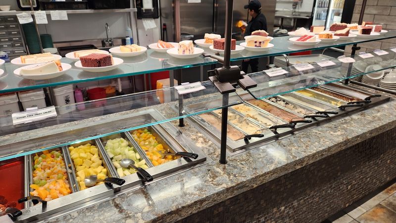 Themed Nights Give Each Weekday Its Own Flavor