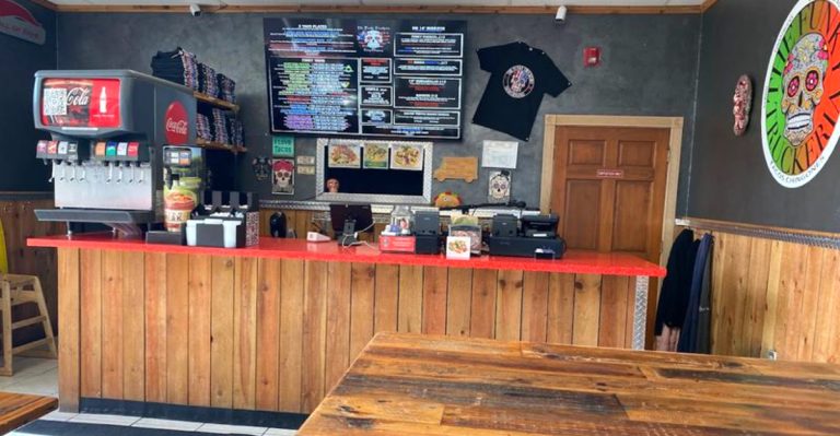 There’s An Ohio Spot Where Birria Tacos And Their Dipping Broth Steal The Whole Show