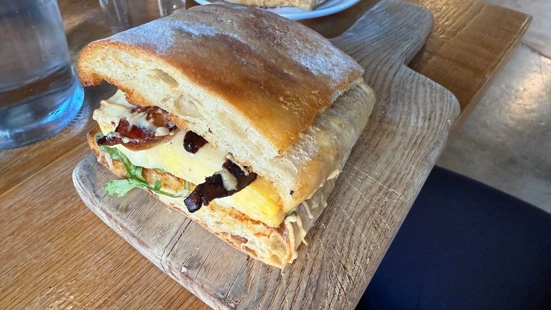 Fox in the Snow Cafe, Columbus