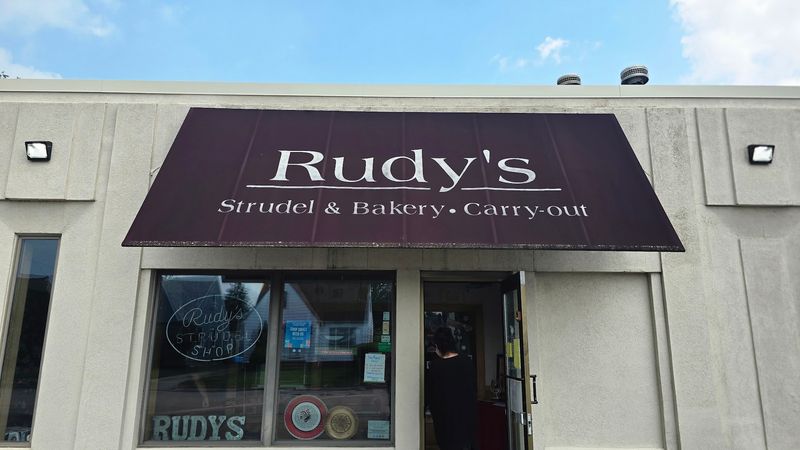 Rudy's Strudel, Parma