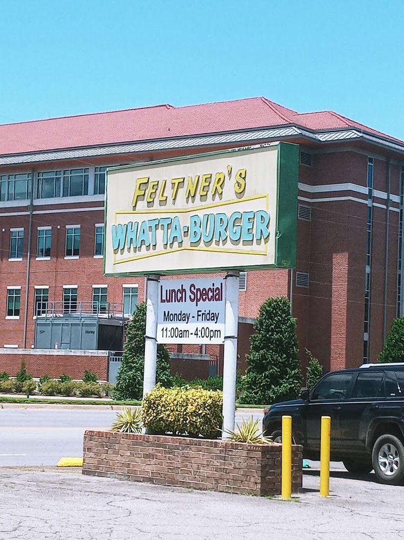 Feltner's Whatta-Burger, Russellville