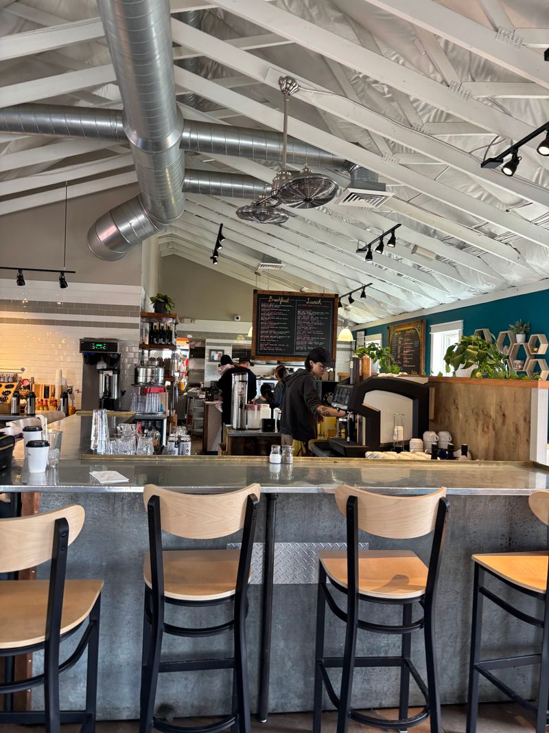 Tourist Home All Day Cafe