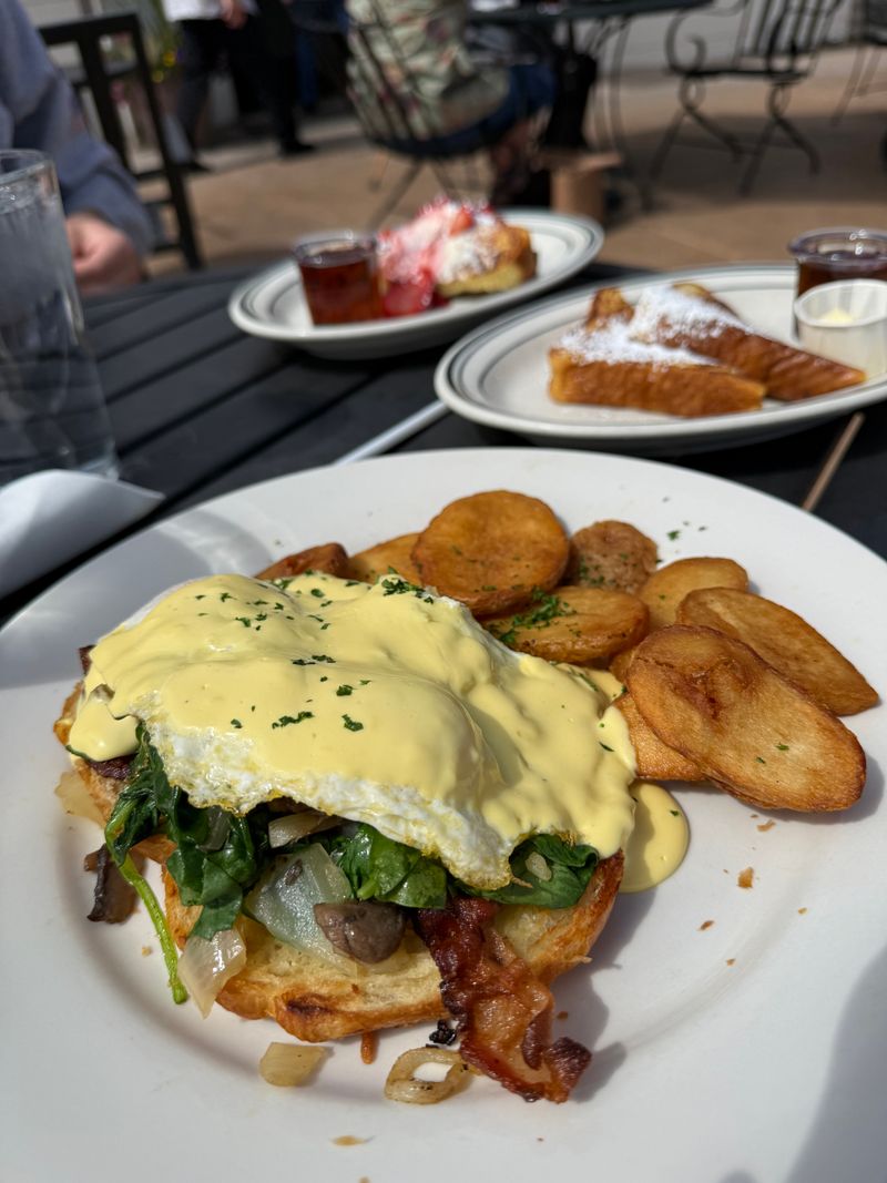 Mountain View Cafe and Catering – Black Forest