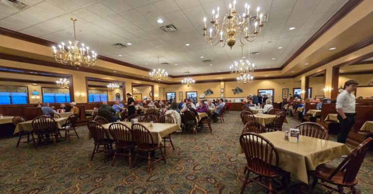 These Cozy Ohio Spots Serve Hearty Amish Comfort Food That Will Warm Your Soul