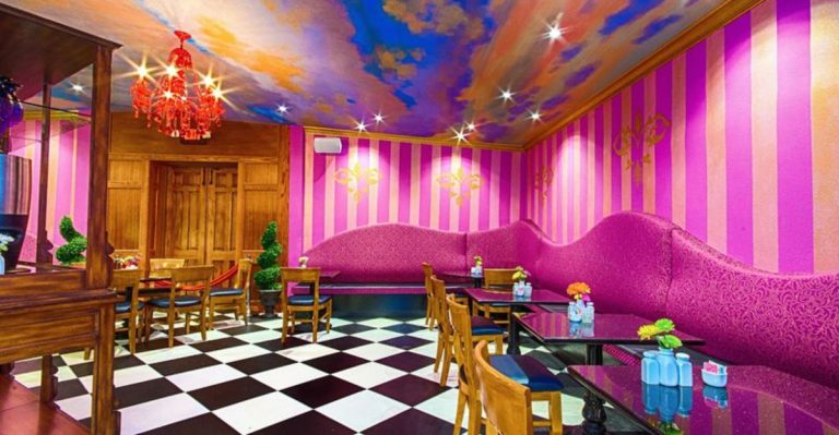 These Florida Dessert Cafes Worth The Drive This April