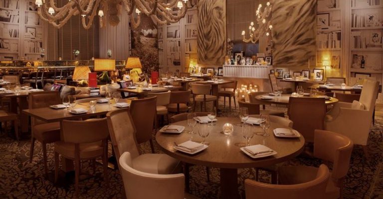 These Florida Restaurants Are Just As Wild As The Food They Serve