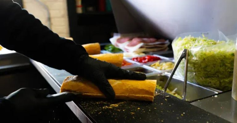 These Illinois Sandwich Counters Are Protected By Locals Like Family Traditions