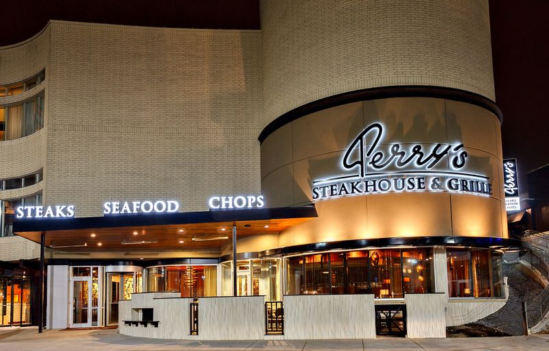 Perry's Steakhouse & Grille – Oak Brook