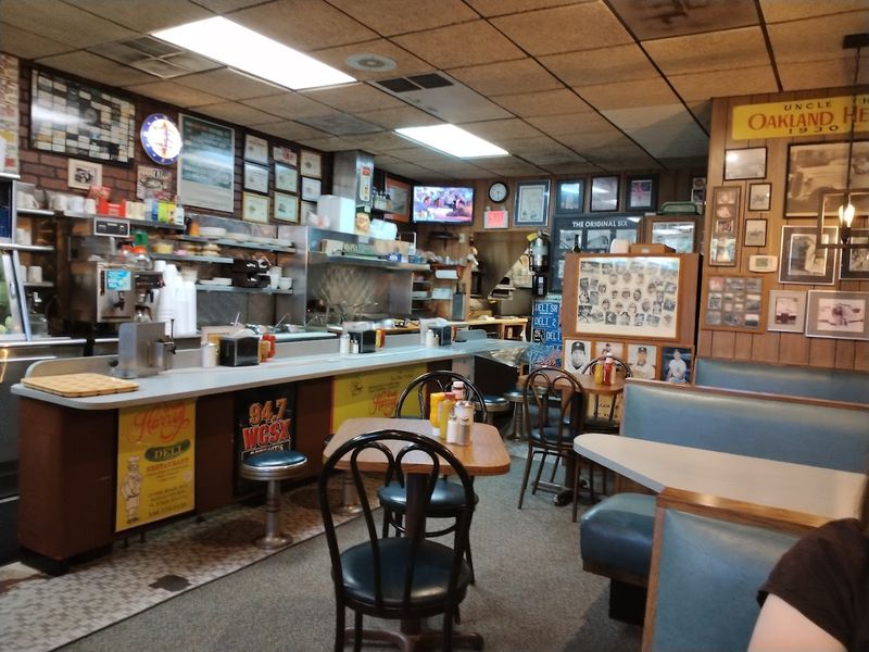 Uncle Harry’s Deli