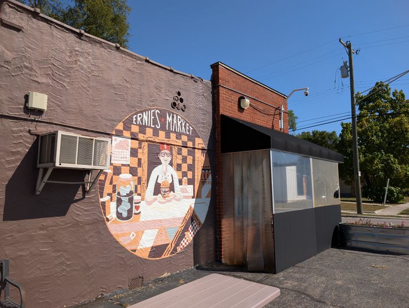 Ernie’s Market, Oak Park