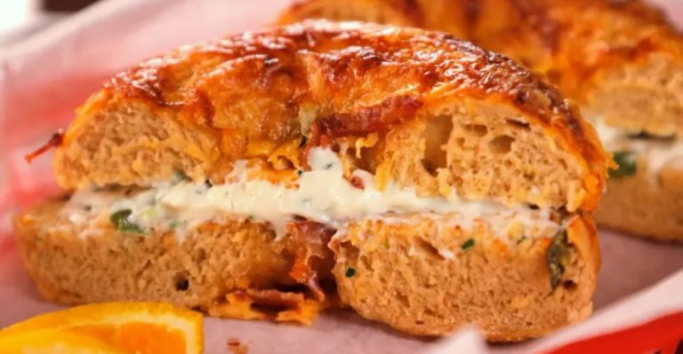 These New York Bagel Shops Offering Pumpkin And Apple Fall Flavors