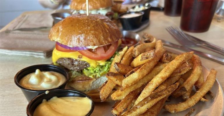 These Ohio Burger Stands Taste Better Than Any Chain, According To Locals