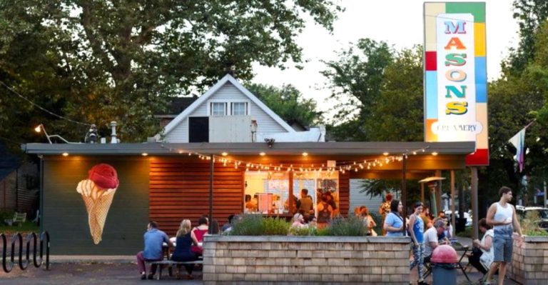These Ohio Patio Dessert Stops Are Worth The Drive For A Sweet Spring Bite