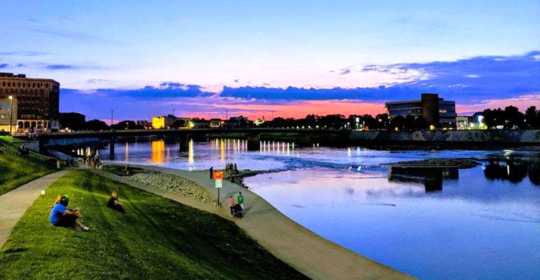 These Ohio Riverfront Walks Serve Up Some Of The Best Views In 2026