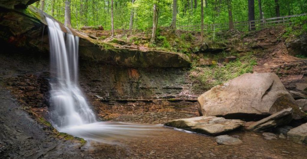 These Secret Ohio Waterfalls Feel Like A Fairytale Escape