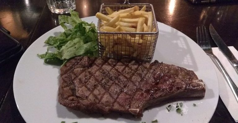 These Texas Roadhouse Hacks Will Change How You Order