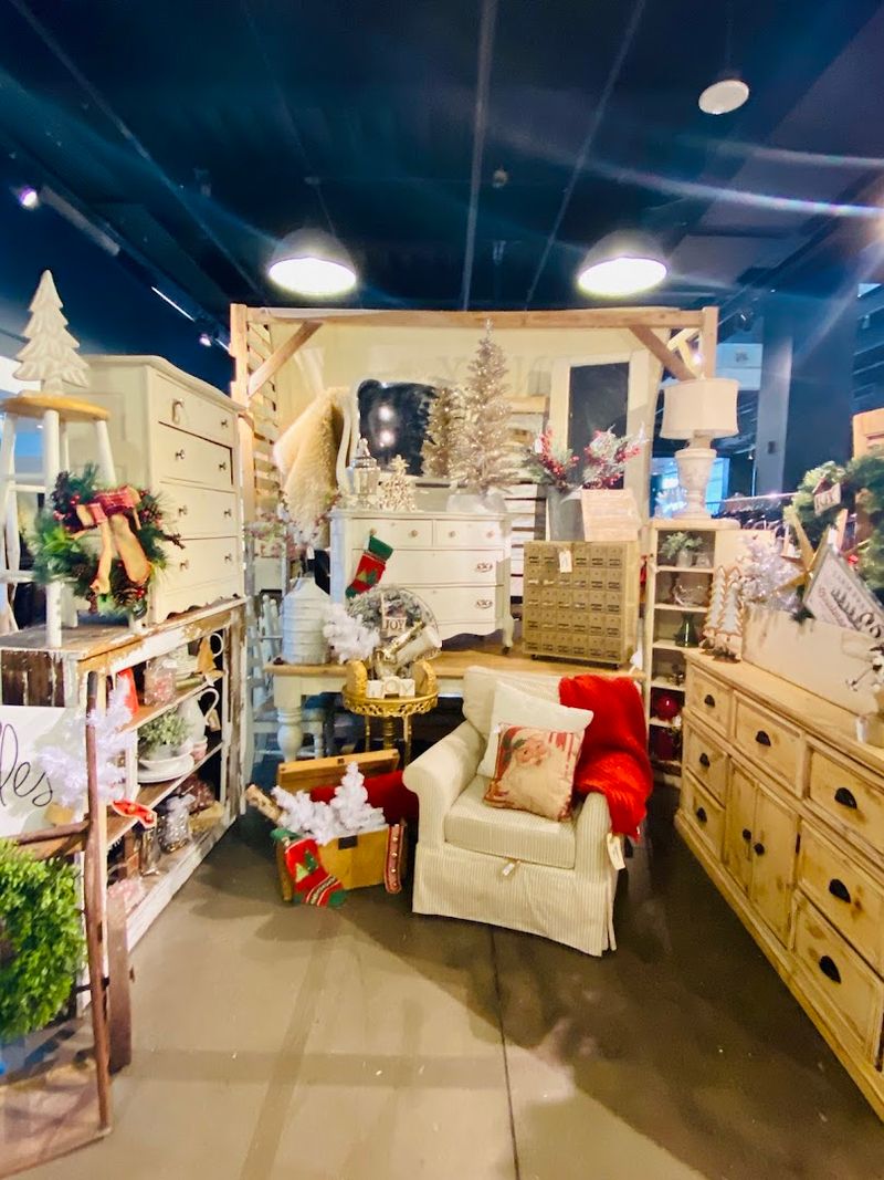 Junk In The Trunk Vintage Market, Scottsdale