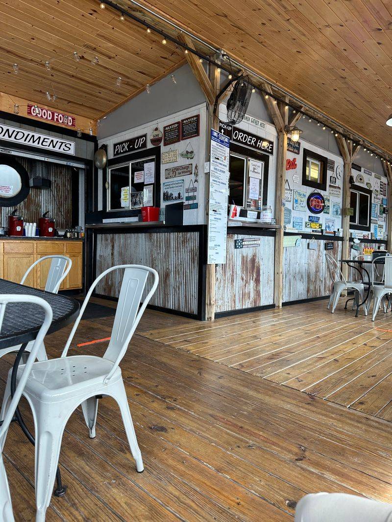 Peterson’s Fish Market (Hancock)