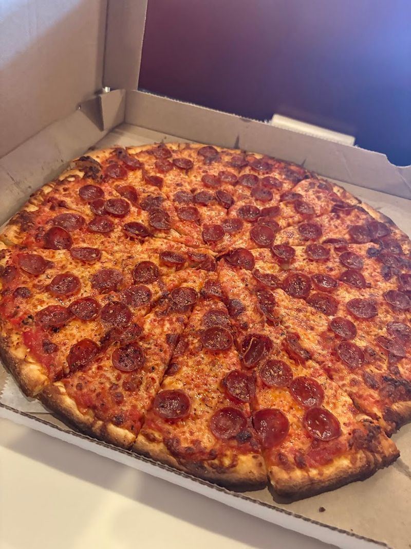 Thin-Crust Pizza That Has A Loyal Fan Base For Good Reason