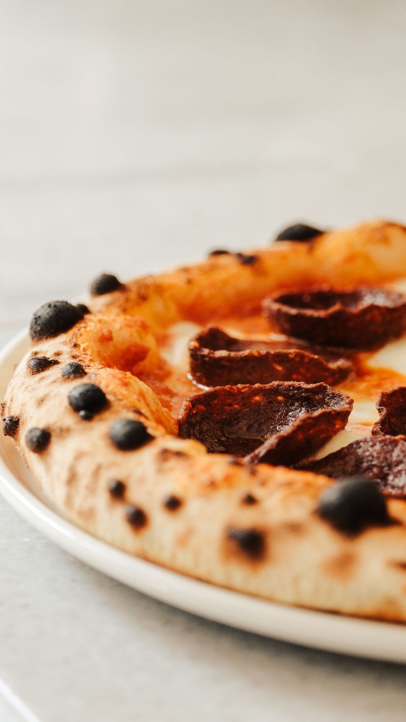 Thin Crust vs. Thick Crust