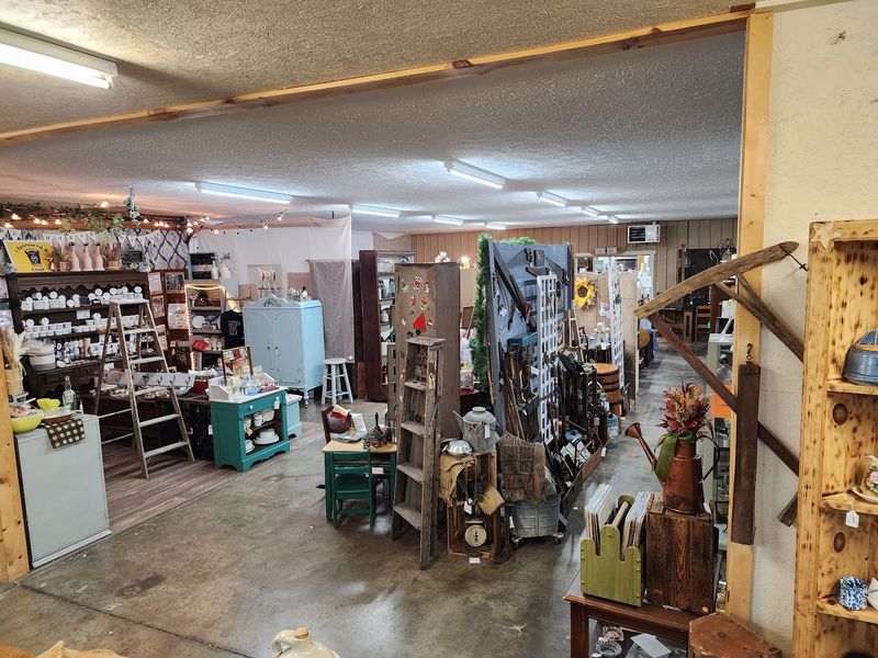 Thirteen Pines Trading Co., Bedford, Pennsylvania