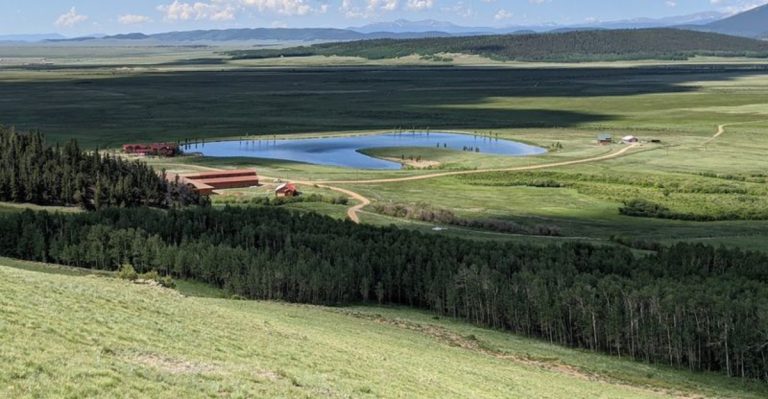 This 15-Mile Trail In Colorado Has Some Of The Most Beautiful Mountain Views