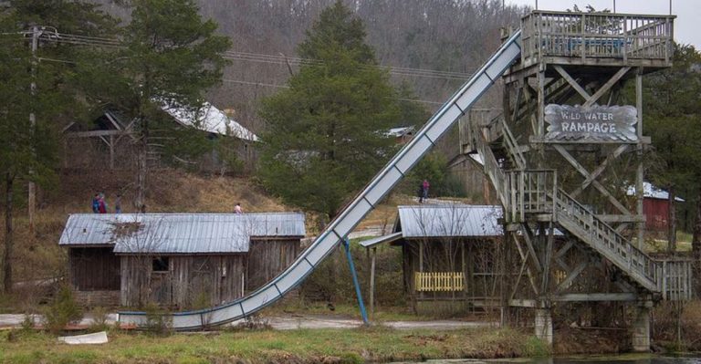 This Abandoned Amusement Park In Arkansas Is Now A Ghost Town
