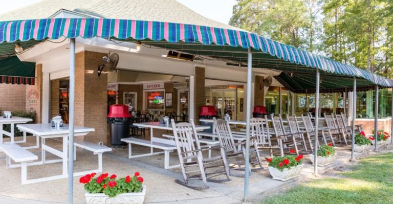 This Alabama Ice Cream Stand Is The Best Reason To Exit The Highway