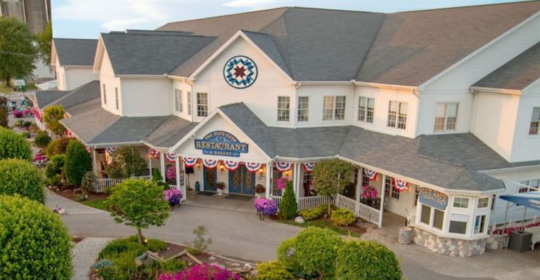 This Amish All-You-Can-Eat Buffet In Indiana Is A Must-Visit For Weekend Travelers