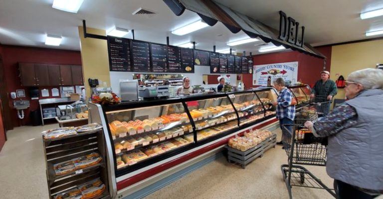 This Amish Grocery Store In Ohio Has Homemade Sandwiches That Are Unforgettable