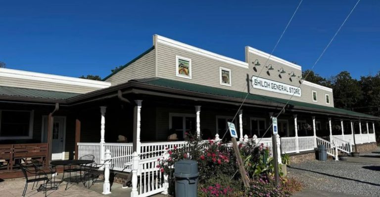 This Amish Store In North Carolina Is Winning Hearts With Its Fresh-Made Sandwiches