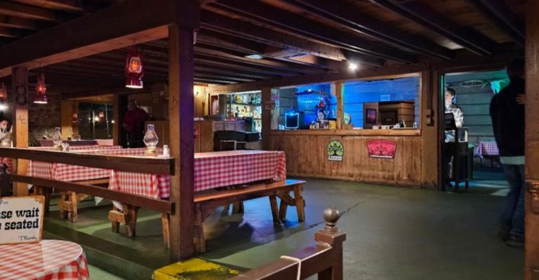 This Arizona Steakhouse You Barely Notice That Serves A Best Filet Mignon Of 2026