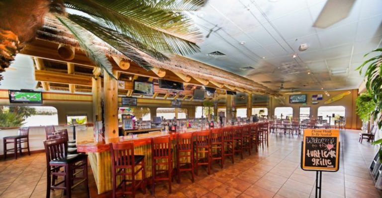 This Arizona Waterfront Cafe Serves Fish Tacos Worth Driving Across The State For This April