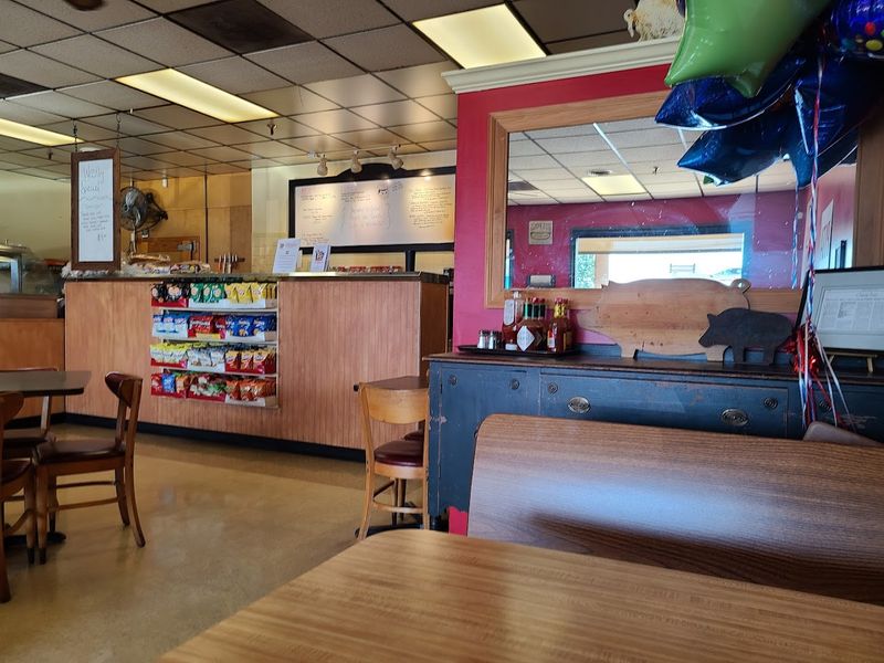 A No Frills Counter With A Loyal Following