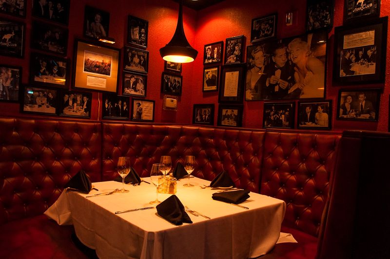 Candlelit Tables Set The Tone