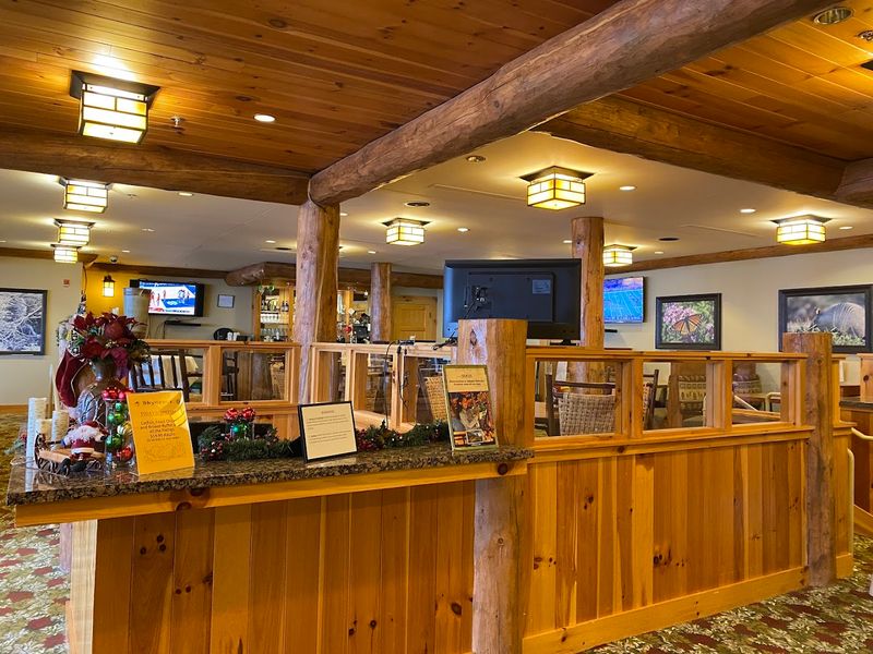 A Mountaintop Setting That Feels Worlds Away