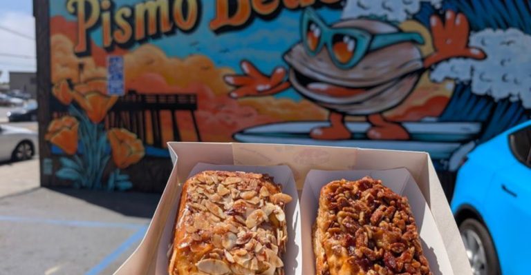 This Bakery In California Turns Cinnamon Rolls Into A Daily Sensation