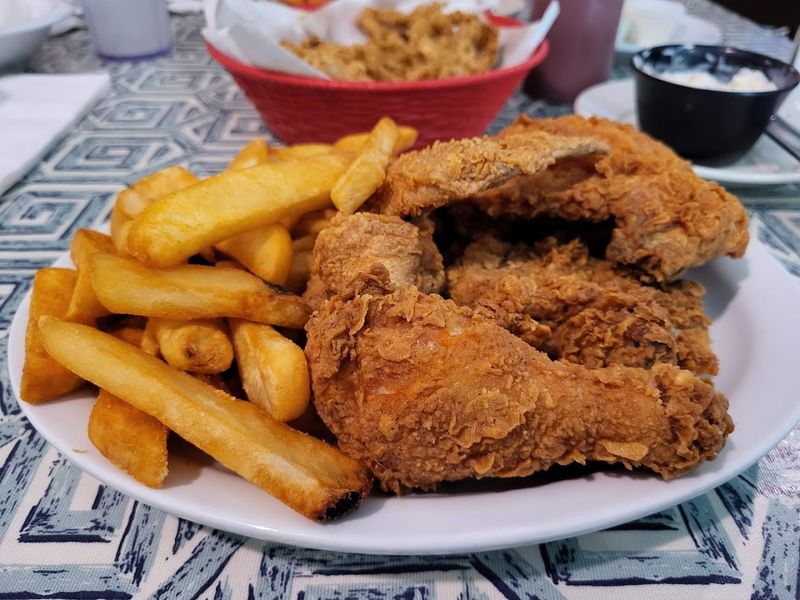 The Fried Chicken That Keeps People Coming Back