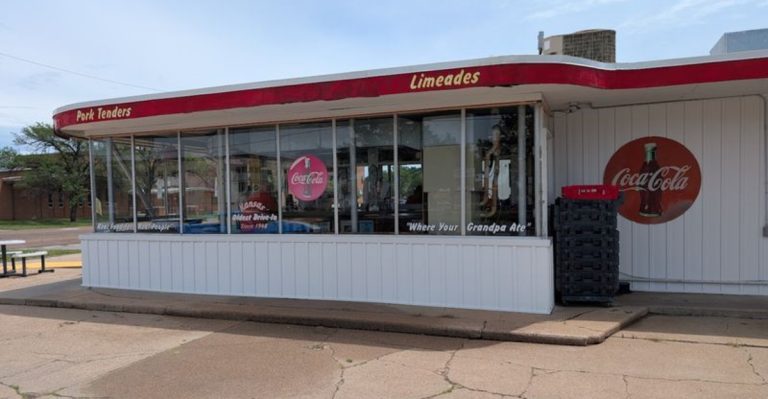This Beloved Kansas Drive-In Has Been Serving Generations Of Classic Burgers