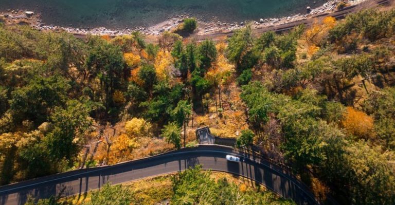 This Breathtaking 24-Mile Drive In Washington Is One Of America’s Most Spectacular Road Trips