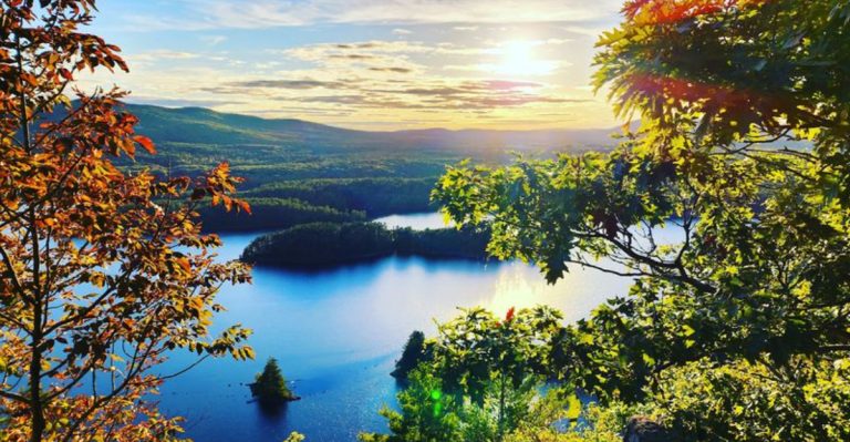 This Breezy 1-Mile Maine Hike Ends With A View Worth Replaying In Your Head