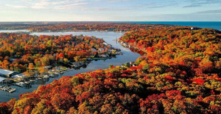 This Charming Small Town In Michigan Is Perfect For A Scenic Weekend Escape