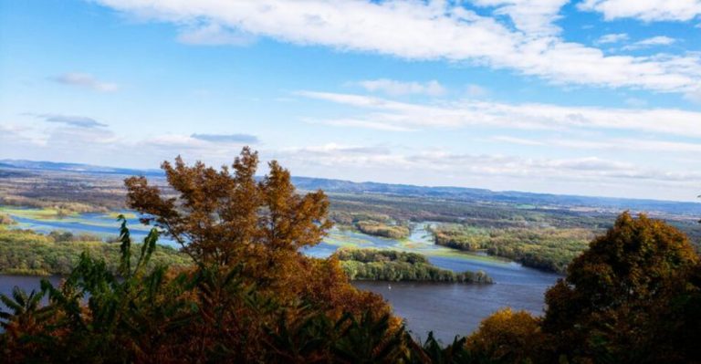 This Charming Small Town In Minnesota Is Ideal For A Slow Weekend Drive