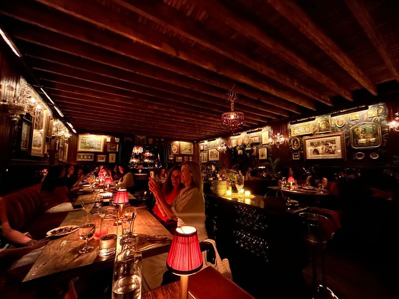 This Chicago Italian Restaurant Is So Popular A Wait Almost Feels Inevitable
