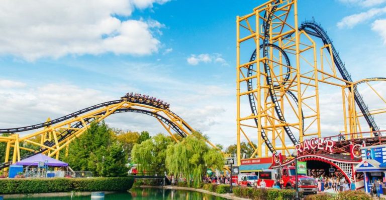 The Pennsylvania Amusement Park That Brings Back The Feeling Of Being A Kid Again